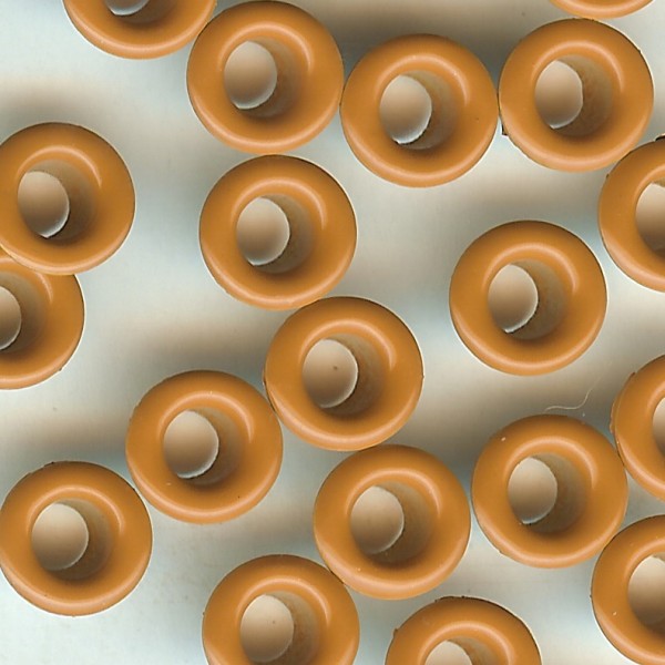 3/16" Butterscotch Eyelets - 25 per pack