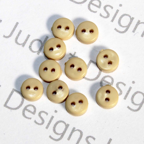 1/4" Light Tan Round Buttons