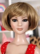 Doris, Bob with Bangs size 7-8, Blonde