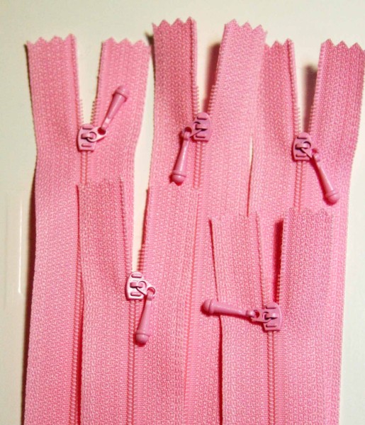 4 1/2" Pink Zipper