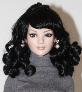 Curly Wig w Bangs size 8, Black