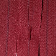 4 1/2" Burgundy Zipper