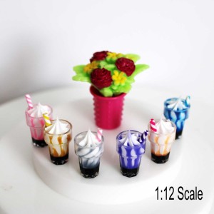 Summer Time Ice Cream Floats - 1:12 Scale