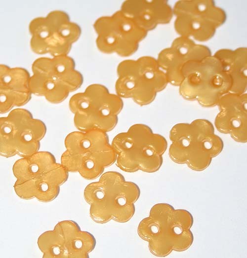 1/4" Yellow Gloss Flower Shaped Buttons