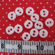 5mm Opaque Off White Buttons