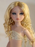 Lovely Wig  size 5-6 (runs big) Golden Strawberry Blonde