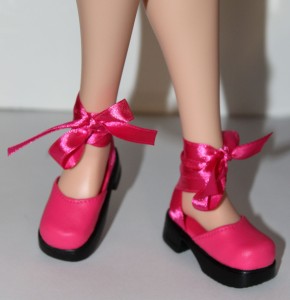 Dark Pink Lace-Up Ballet Shoes 63/25mm, Monique Gold