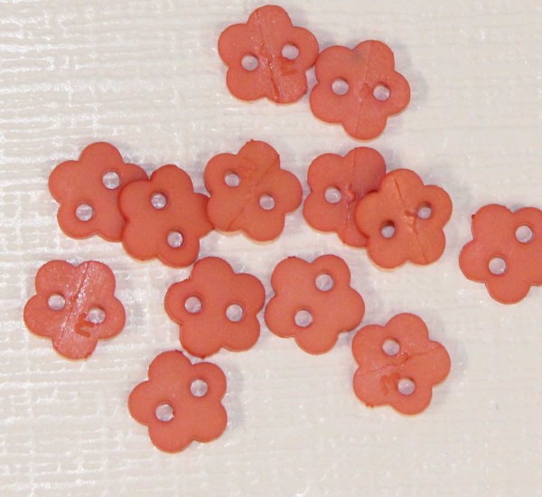 1/4" Matte Peach Flower Buttons