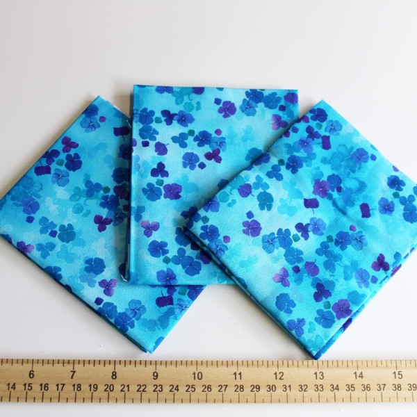 Fat Quarter, Timeless Treasures Small Flowers on Blue by Chong-A Hwang